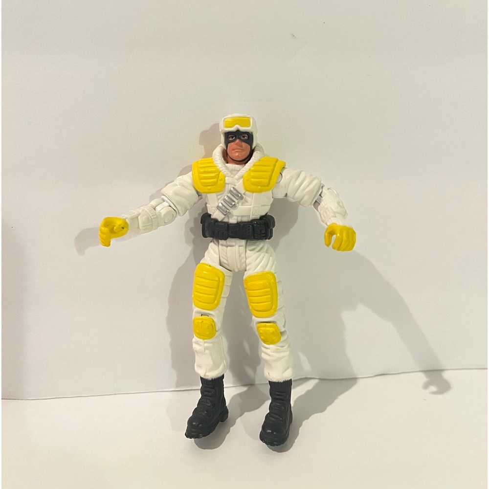 GI Joe Action Figure Commando - Code Name: Frostbite